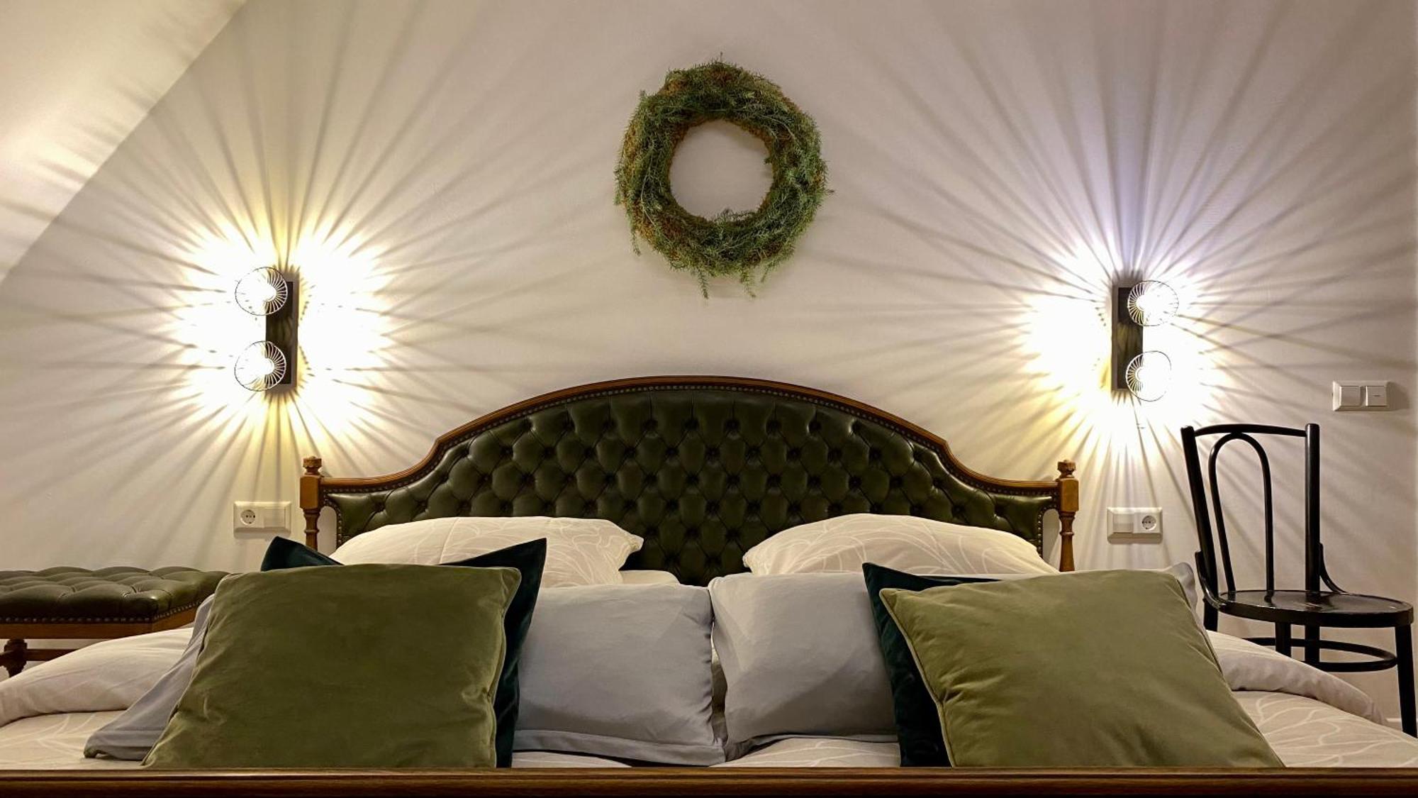 Sonnenhof 1737 - Ferienzimmer & Apartments Barbelroth 外观 照片