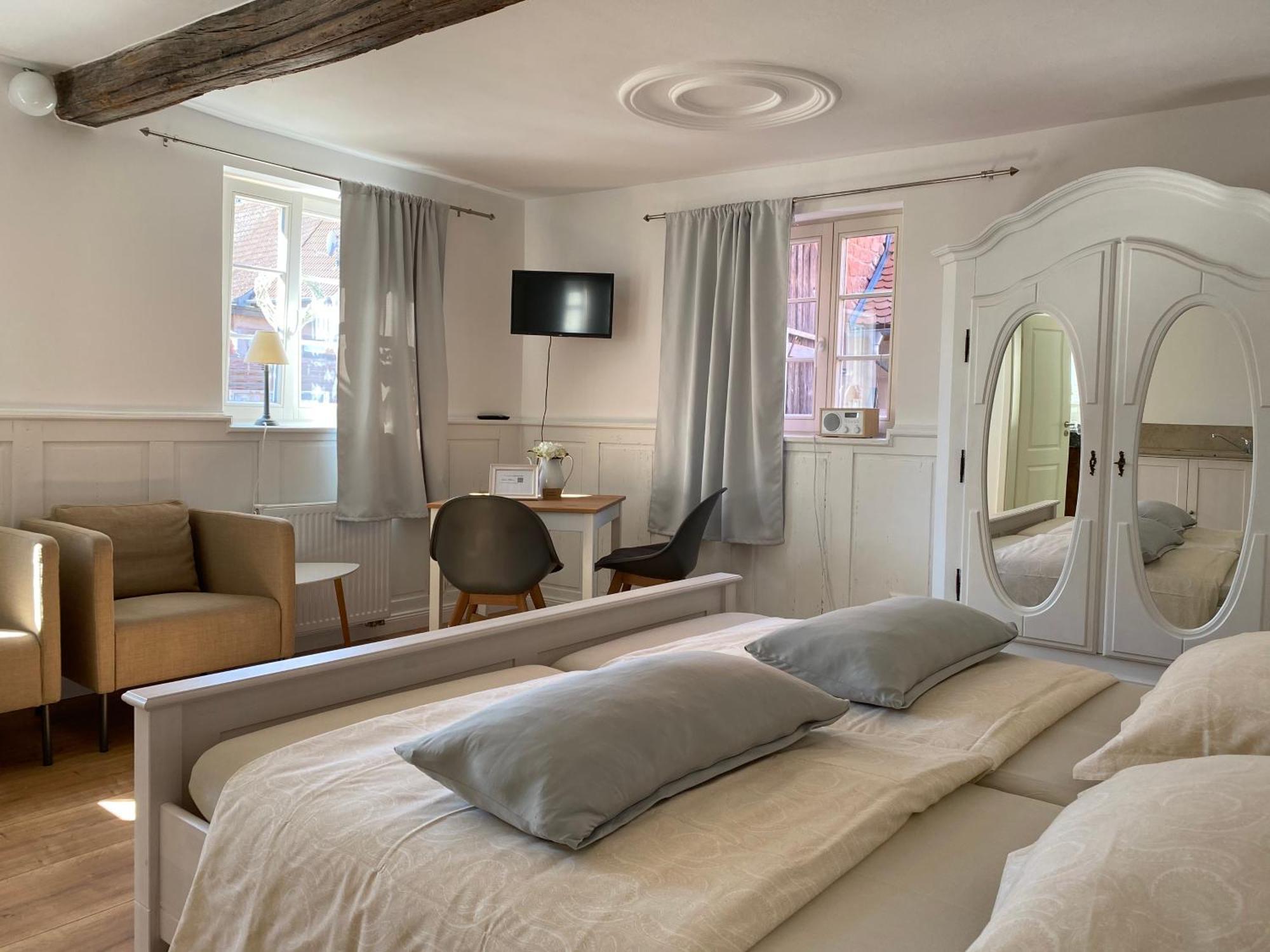 Sonnenhof 1737 - Ferienzimmer & Apartments Barbelroth 外观 照片